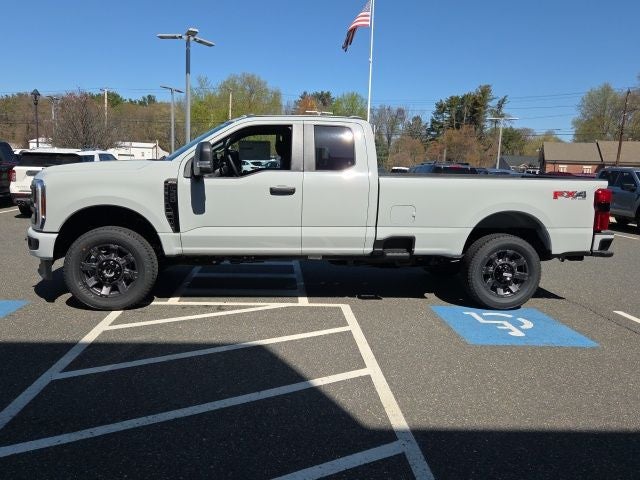 2025 Ford F-350SD XL