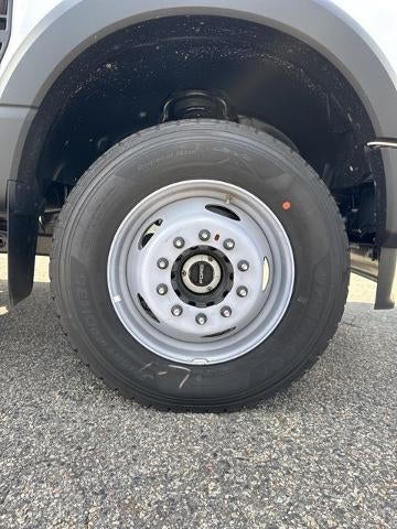 2025 Ford F-600SD XL