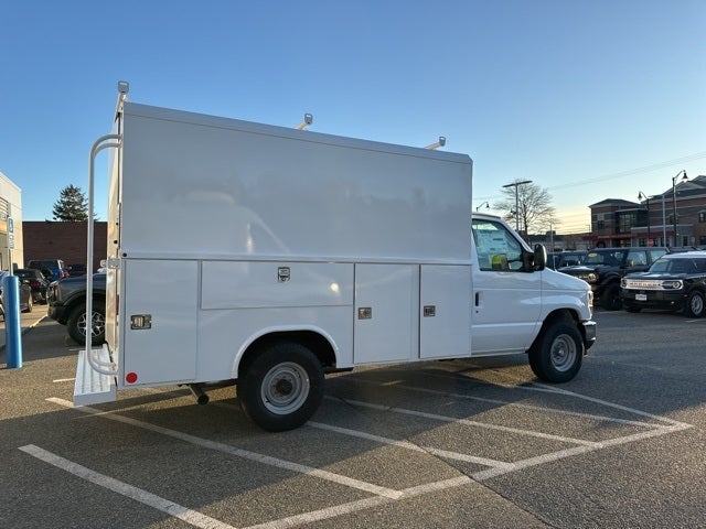 2026 Ford E-350SD Base Enclosed Utility Body