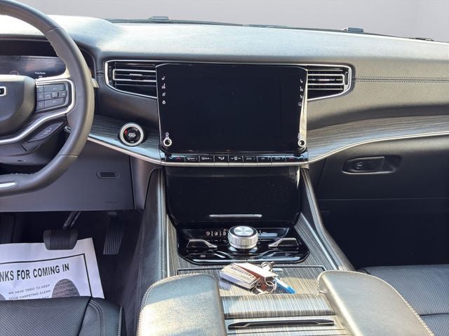 2023 Jeep Wagoneer L Series III