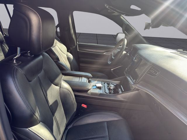 2023 Jeep Wagoneer L Series III