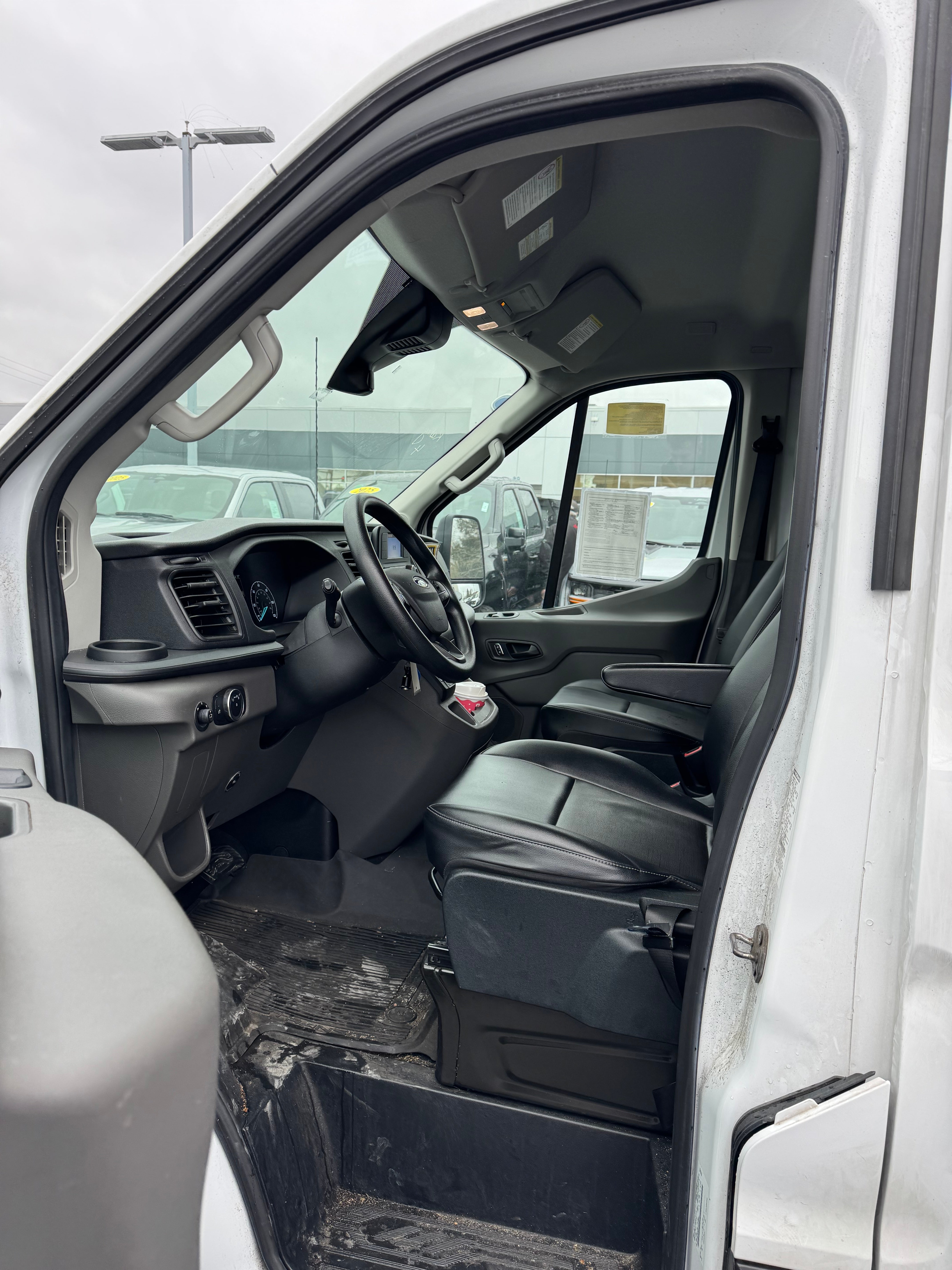 2022 Ford Transit-350 Base BOX TRUCK