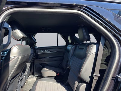 2025 Ford Explorer ST-Line RWD