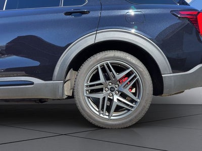 2025 Ford Explorer ST-Line RWD