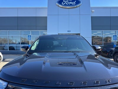 2025 Ford Explorer ST-Line RWD