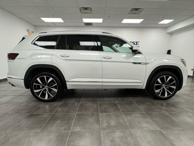 2025 Volkswagen Atlas 2.0T SEL Premium R-Line