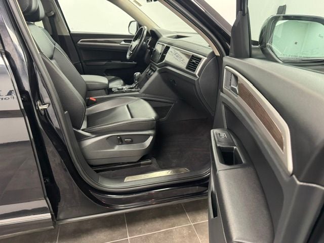 2019 Volkswagen Atlas 3.6L V6 SEL R-Line R-Line
