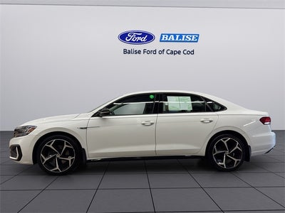 2020 Volkswagen Passat 2.0T R-Line