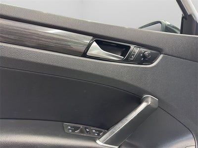 2020 Volkswagen Passat 2.0T R-Line