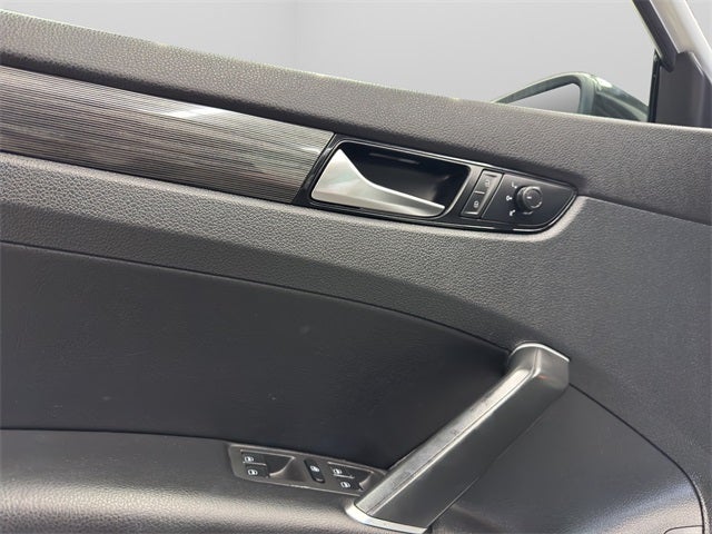 2020 Volkswagen Passat 2.0T R-Line