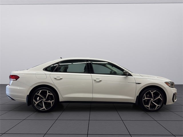 2020 Volkswagen Passat 2.0T R-Line