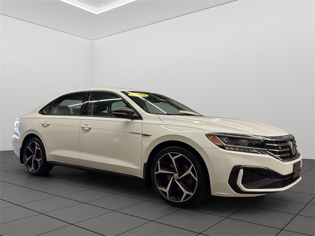 2020 Volkswagen Passat 2.0T R-Line