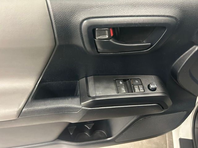2016 Toyota Tacoma SR RWD