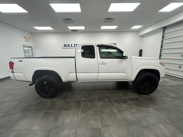 2016 Toyota Tacoma SR RWD