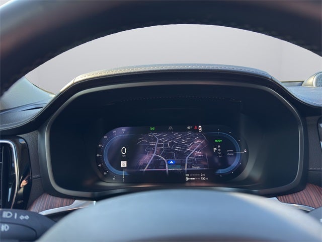 2025 Volvo S60 Plug-In Hybrid T8 Ultra