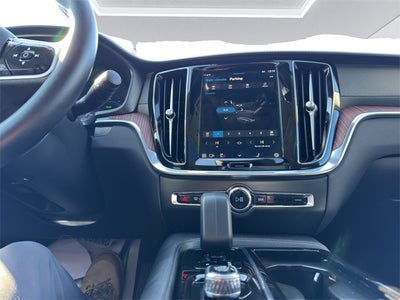 2025 Volvo S60 Plug-In Hybrid T8 Ultra