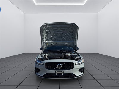 2025 Volvo S60 Plug-In Hybrid T8 Ultra