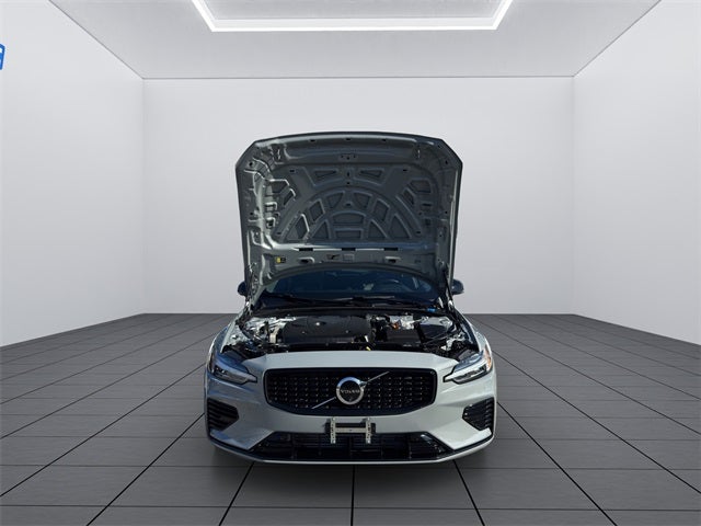 2025 Volvo S60 Plug-In Hybrid T8 Ultra