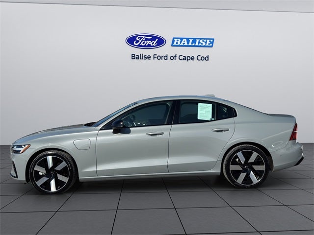 2025 Volvo S60 Plug-In Hybrid T8 Ultra