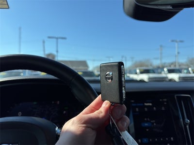 2025 Volvo S60 Plug-In Hybrid T8 Ultra