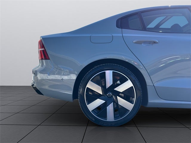 2025 Volvo S60 Plug-In Hybrid T8 Ultra