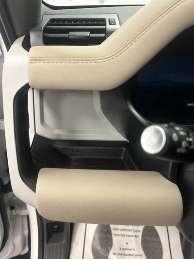 2024 Land Rover Defender 110 S