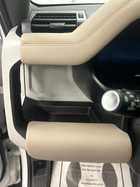 2024 Land Rover Defender 110 S