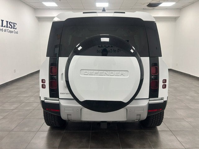 2024 Land Rover Defender 110 S