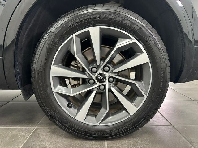 2024 Audi Q5 45 S line Premium quattro