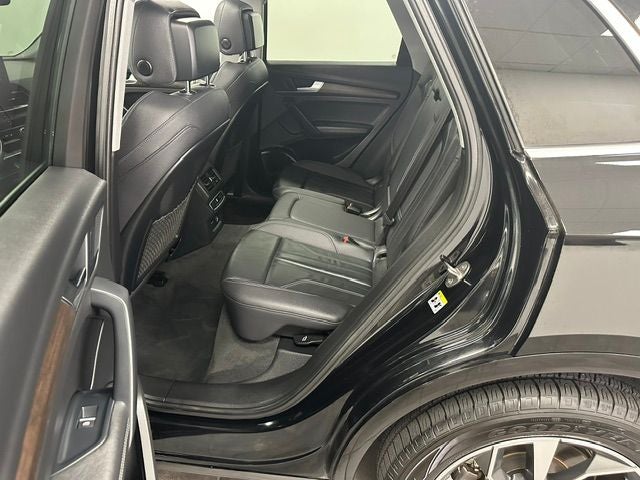 2024 Audi Q5 45 S line Premium quattro