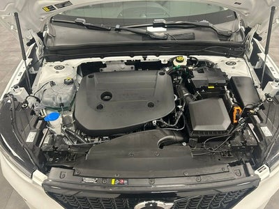 2025 Volvo XC40 B5 Plus Dark Theme